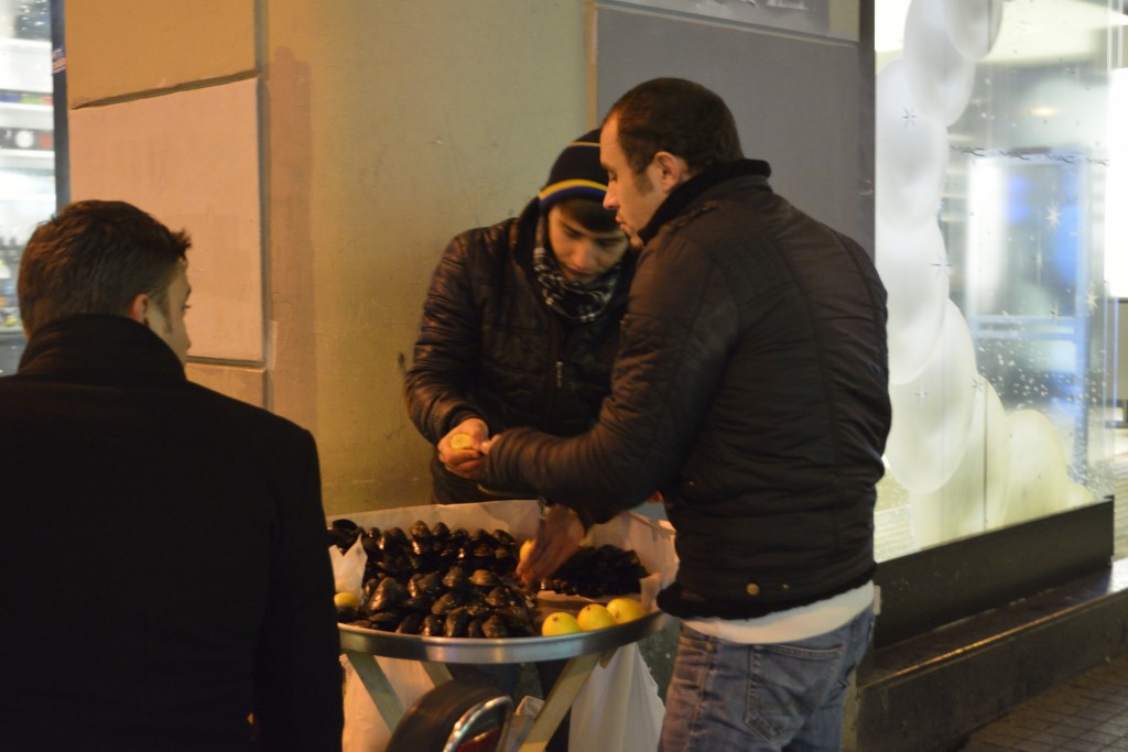 Midye dolma, mussels on the half shell, popular street food