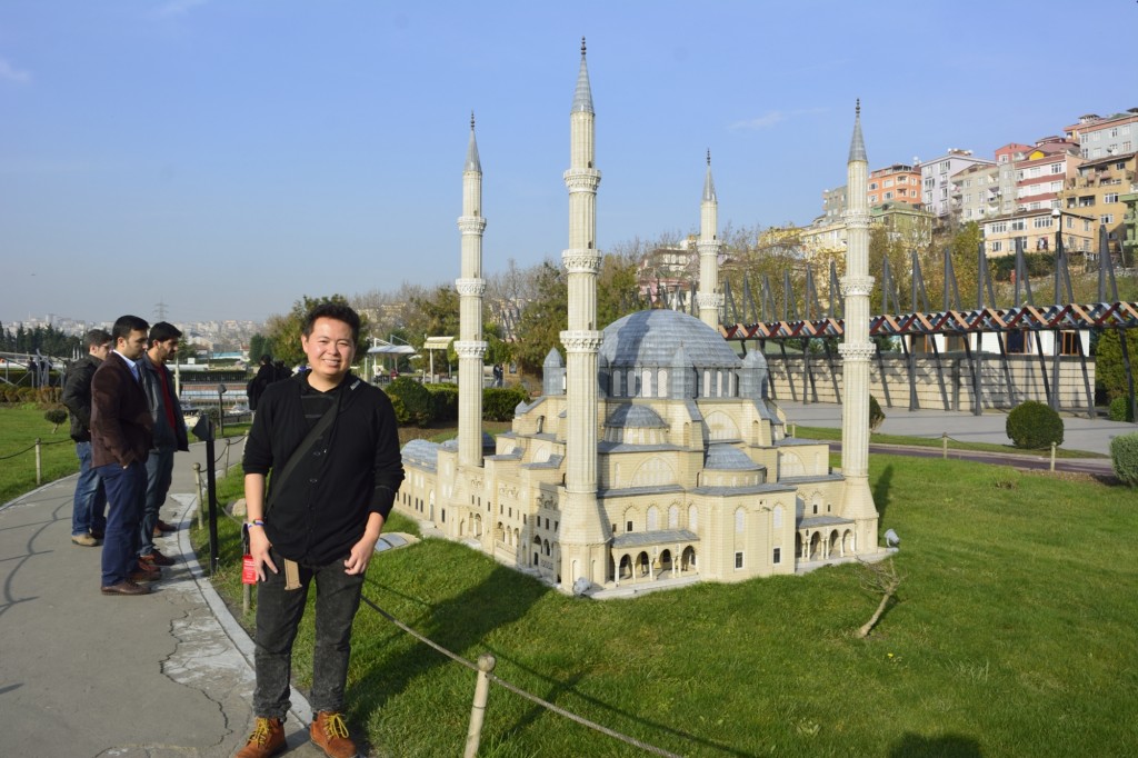 The Blue Mosque inside Miiaturk