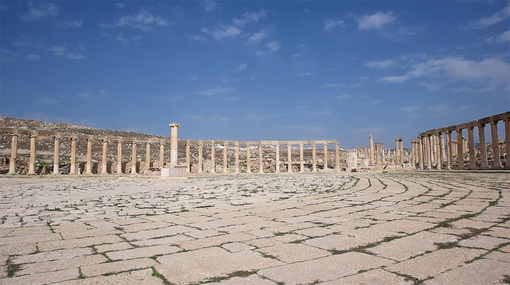 Forum (Oval Plaza)