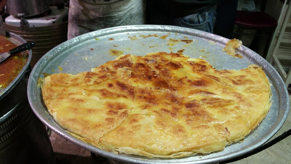 Kolaj - Palestinian sweets pastry & nuts or cheese